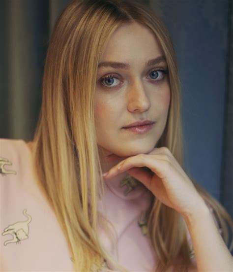 dakota fanning photoshoot|home dakota fanning photo gallery.